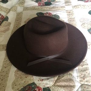 Universal Thread wool hat new with tags